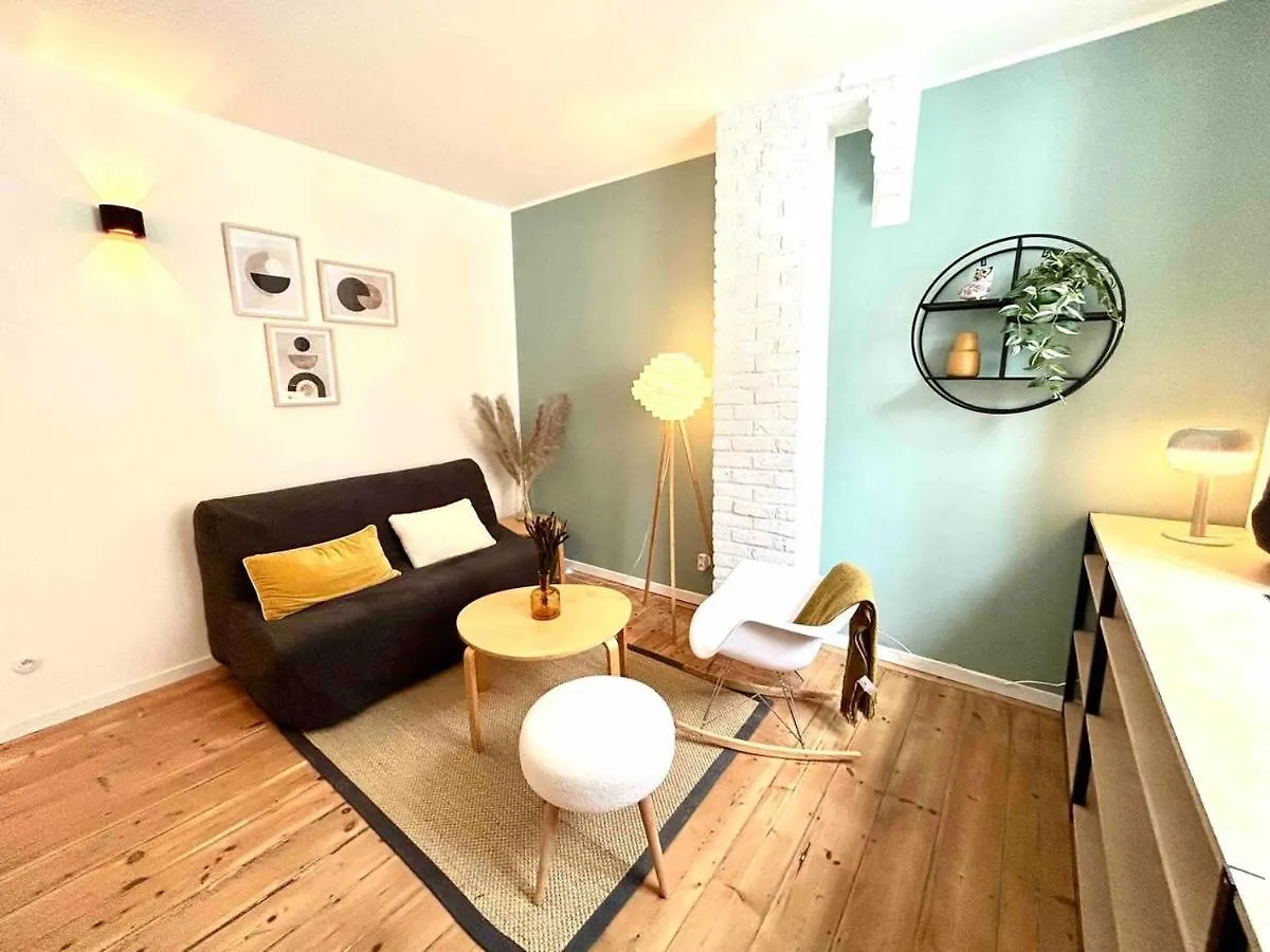 Апартаменты Magnifique Maison De Couree Renovee - Lille Centre